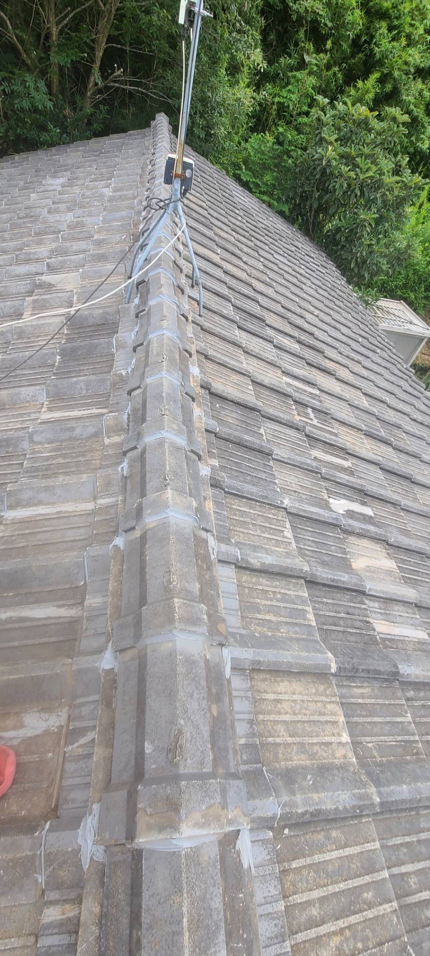 スレート屋根棟積み替え工事after